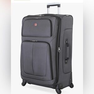 SWISSGEAR 29” Perfect condition LARGE Softside Checked Luggage Spinner: